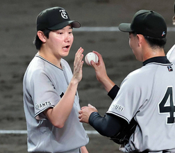 【巨人】竹丸和幸が７勝目　杉内俊哉投手チーフコーチ「よく６回まで行ってくれました」