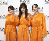 「熊田曜子「グラビア界のキングカズに」　カンコレで紺色ビキニの美ボディー披露　白川愛梨、星野琴と登場」の画像1