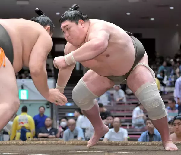 三段目・矢後が今場所初白星　連敗中も貫いた「前に出る相撲」が実り「やっと白星につながった」