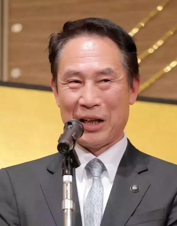 和歌山市・尾花正啓市長が公務復帰　昨年４月に膵臓がん公表も別の病気で先月から療養