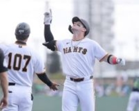 【巨人】「４番・左翼」キャベッジがオープン戦初安打初得点