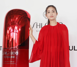 堀田茜、年齢重ねる自分に負けたくない「海外ロケとかも年々つらくなってるけど…」