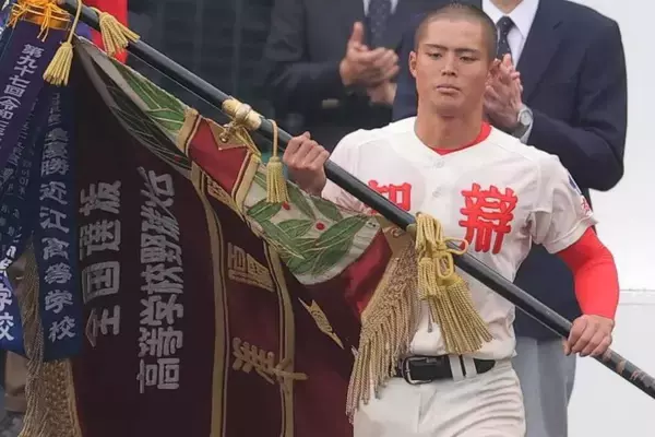 【記者コラム】センバツで大阪桐蔭・川本晴大と智弁学園・角谷哲人と久々の“再会”　うれしかった２人の成長曲線