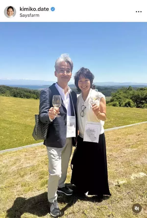 伊達公子さん、２２年に再婚したイケメン夫との２ショ公開　「こんな２人に憧れますっ」「とっても素敵！！」