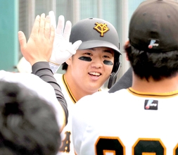 【巨人】４発１１得点で３１年ぶり２軍山梨開催快勝　石塚裕惺、ティマ、知念大成、佐々木俊輔がアーチ…ハヤテ戦