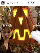 「よっ！美人姉妹」朝日奈央、妹とお揃いコーデでディズニー！２ショット公開に「優しいお姉ちゃん」「雰囲気似てる」