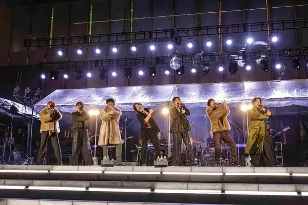 ＷＥＳＴ．が歌舞伎町で６曲熱唱　桐山照史「改めてファンの皆さんの前でも…」コメント全文