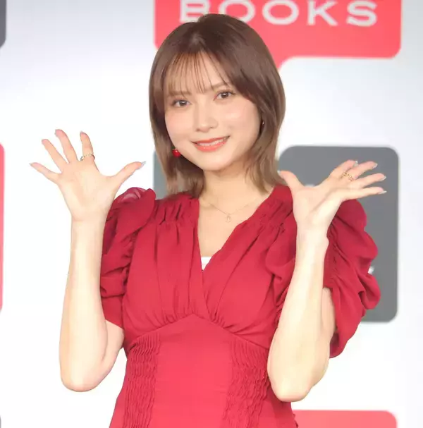 桃月なしこ「恥ずかしいページ」２ｎｄ写真集で人生初表紙をセルフオマージュ　「昔より生きるのが楽しい」と精神面でも変化