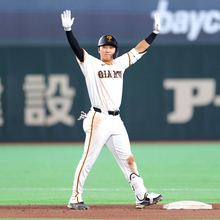 巨人・笹原操希、満塁一掃の逆転Ｖ二塁打で井上温大と初のお立ち台「うれしい。それがうれしいです」