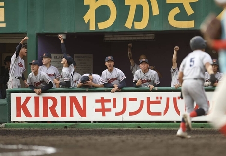 【高校野球】京都国際、３年ぶりのセンバツ当確　智弁和歌山相手に７回までノーヒットも３点ビハインドから追いつき→延長サヨナラ勝ち