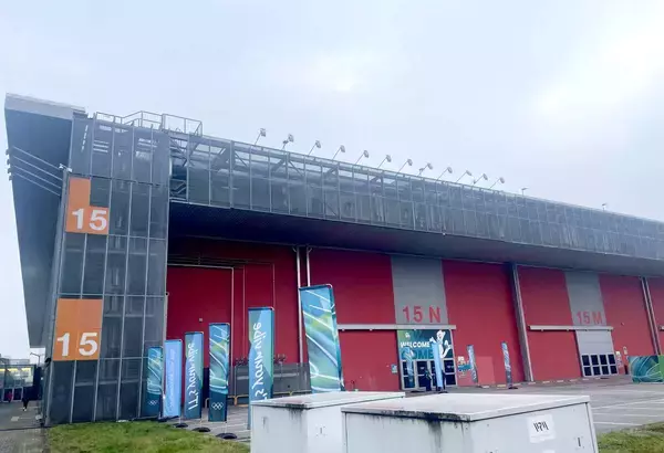 五輪の会場は「基本、駅からは遠い」直通バスもない…環境負荷への配慮　持続性と利便性の共存の難しさ実感