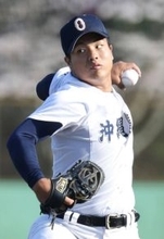 【高校野球】沖縄尚学・末吉良丞、シート打撃で打者８人から４Ｋの完全投球　Ｕ―１８日本代表候補強化合宿スタート