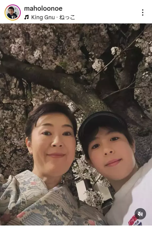 寺島しのぶ　ハンサム長男とそっくり「口元がおんなじ」「男の子はママに似る」「やっぱり親子ですね」