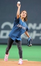 【日本ハム】スキージャンプ・高梨沙羅がファーストピッチ　４・１２ソフトバンク戦