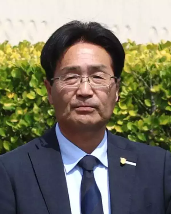 小笠調教師がＪＲＡ通算３００勝「１勝１勝が宝物」中山７Ｒのサヨノジャンボリーで達成　現役６８人目