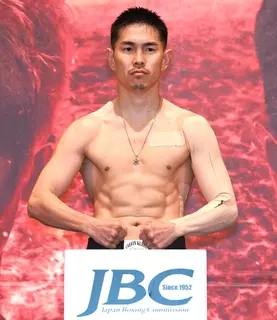井岡一翔が初心に返り短髪黒髪で日本人初の５階級制覇へ「気が引き締まる」初の世界タイトル獲得時と同じスタイル…井上拓真と「５・２東京ドーム決戦」