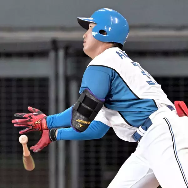 【日本ハム】有薗直輝がプロ１号、右翼ブルペンへサイクル安打にも王手…千葉学芸から２１年のドラ２、未完の大砲