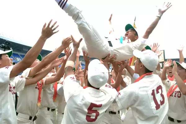 【高校野球】拓大紅陵悲願の２４年ぶり甲子園出場　４番・片岡拓月が父追う逆転３ラン「超えられるように」…千葉大会