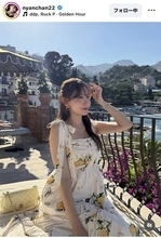 小嶋陽菜、ノースリドレス姿が「圧倒的」「やばい可愛すぎる」「おキレイ過ぎ」黄色のレモン柄「爽やかでおしゃれ」