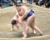 「阿炎が３場所ぶりの勝ち越し「素直にうれしいが、まだ終わっていない」　優勝争いでもトップタイ２敗」の画像1