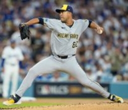 菅野だけじゃない！　ロッキーズが昨季１１勝の３７歳左腕キンタナを獲得