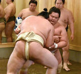 「大関・琴桜が１年ぶりに出稽古「やり方を変えることも大事。捉われすぎずにやることが一番」…三番稽古で大の里に４勝８敗」の画像1