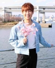 松阪ゆうき　夢は「サントリーホール＆紅白歌合戦出場！」屋形船で新曲含む５曲でファン魅了