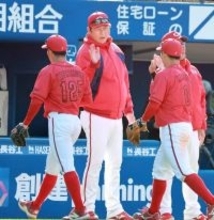 【広島】新井貴浩監督、中村奨成の２番起用「適応できている」先発ローテは「争っている投手も見て」一問一答