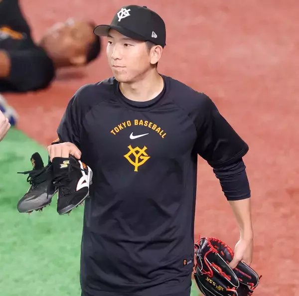 【セパ公示】（４日）巨人が戸郷翔征投手、泉口友汰内野手を登録