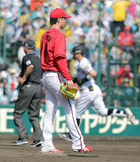 【広島】森下暢仁「攻めきれずに終わってしまった」初回に２失点→５回３失点でリーグ最多タイ５敗目…５安打２四球で３盗塁許す　セ相手のビジターは１０連敗