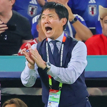 【Ｗ杯】森保マジックが発動！シャドーに伊東と鎌田、３バックも改造の大胆策で鬼門の第２戦を大勝で突破　「世界中が見ている中、勝利で飾れてうれしい」