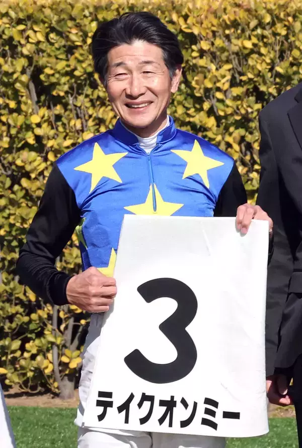 【中山４Ｒ・３歳未勝利】柴田善臣騎手がＪＲＡ最年長勝利記録を５９歳５か月２６日に更新
