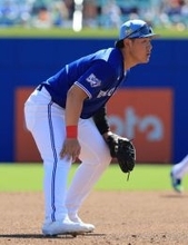 岡本和真の一問一答「緊張しました」「これがスタート」　ブルージェイズでの“デビュー戦”は無安打も軽快守備
