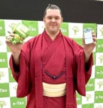 幕内・獅司が一日税務署長に就任　スマホ申告とキャッシュレス納付をＰＲ　春場所へ「獅司のいい相撲を見せたい」
