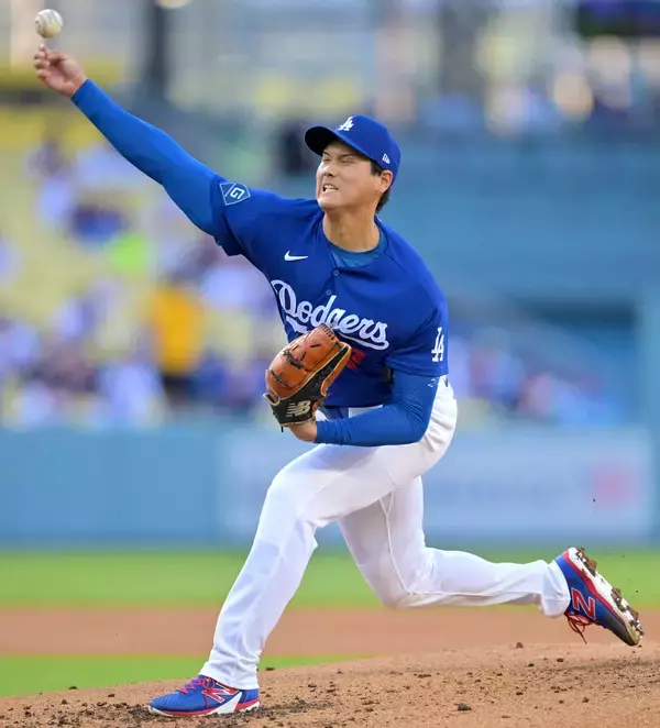 大谷翔平が初回から１６０キロ＆３奪三振発進　リアル二刀流で３勝目狙い先発、１打席目は一ゴロ　１２試合ぶりの投打同時出場