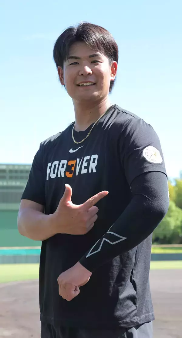 【巨人】台風接近で試合中止の２軍が全体練習　山田龍聖らが長嶋茂雄さんの追悼Ｔシャツで汗を流す