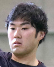 【ヤクルト】由規２軍投手コーチがロッテ・唐川侑己投手の現役引退に「１９年間のプロ野球生活本当にお疲れ様でした」