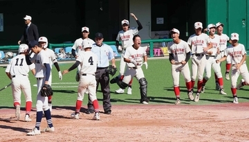 【高校野球】日大三島が掛川西を倒して５年ぶりセンバツへ前進　エース加藤隼が９回無死満塁しのぐ　東海大会