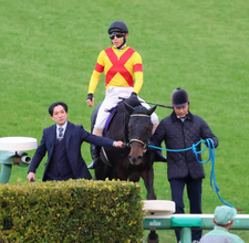 【ホープフルＳ】ジャスティンビスタが初黒星８着　「気難しさが解消してくれたら」北村友一騎手が課題指摘