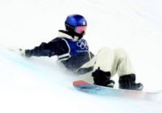 【五輪】スノボ女子ハーフパイプで転倒者続出　１、２本目ともに１２人中７人が転倒の波乱