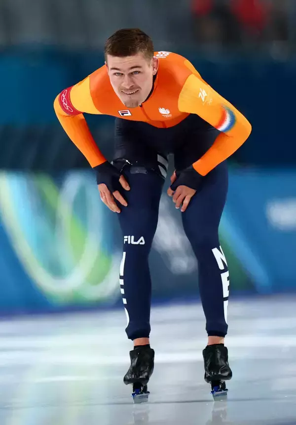 【五輪】１０００ｍで悲運の接触　オランダのベンネマルス、５００ｍはアクシデントなく２１位…スピードスケート