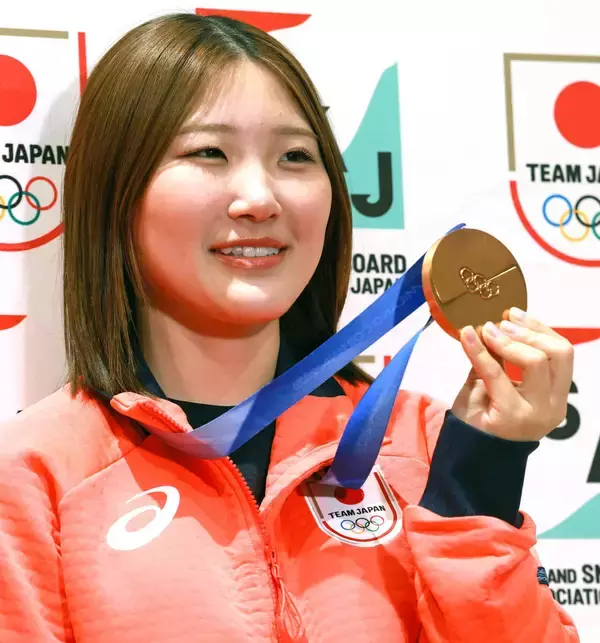 【五輪】スノボＨＰ銅の小野光希が帰国　地元は埼玉・吉川市「メダルを手に取って見てほしい」