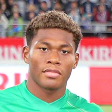 ＧＫ鈴木彩艶またも出場機会なし…骨折から復帰済みも“代役”のＧＫが奮闘中　日本代表にも懸念