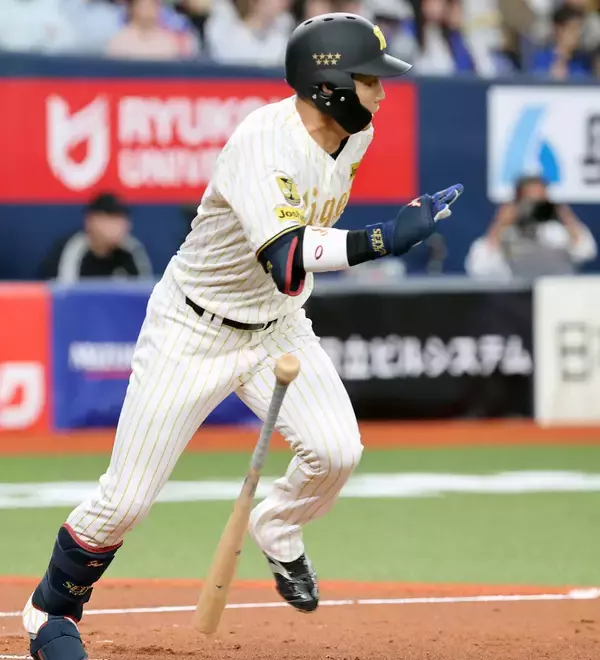 【阪神】藤川球児監督、３安打２打点で４試合打率７割の木浪聖也を絶賛「プロらしい姿を見せてくれる」
