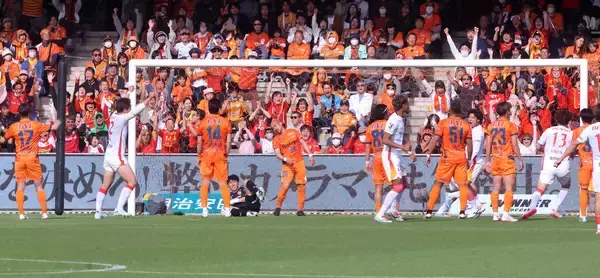 Ｊ１清水が名古屋に０－２完敗　吉田孝行監督「全然ダメな試合だった。このような試合はしてはいけない」６位後退