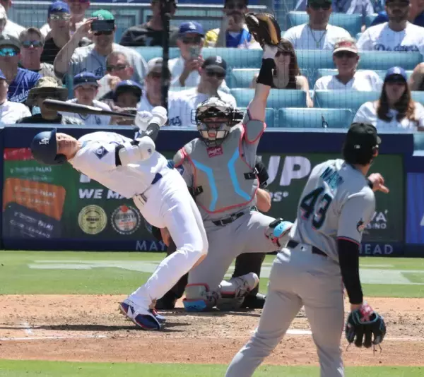 ドジャース連敗、２日連続２得点以下　大谷翔平は登板翌日で２打数ノーヒット、サヨナラ機には申告敬遠　２カードぶり負け越し