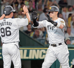 【阪神】セ３冠の佐藤輝明、９回に意地のリーグ単独トップ１５号２ラン「最後まで諦めない姿勢を見せていければ」