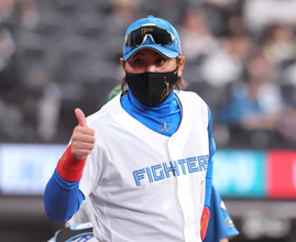 「ファイナルではぶっ倒す！」日本ハム・新庄剛志監督、３連覇達成の同級生・小久保監督に宣戦布告