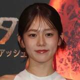 「川口葵「じいの誕生日まで後４日」祖父との思い出ショットを披露！「小さいときも可愛い」「素敵な思い出写真」」の画像1