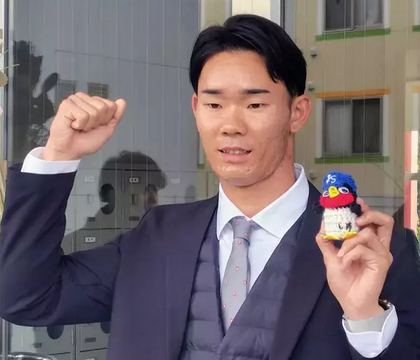 【ヤクルト】ドラフト２位ルーキー松川怜央の手のひらに乗っていた祖母の愛